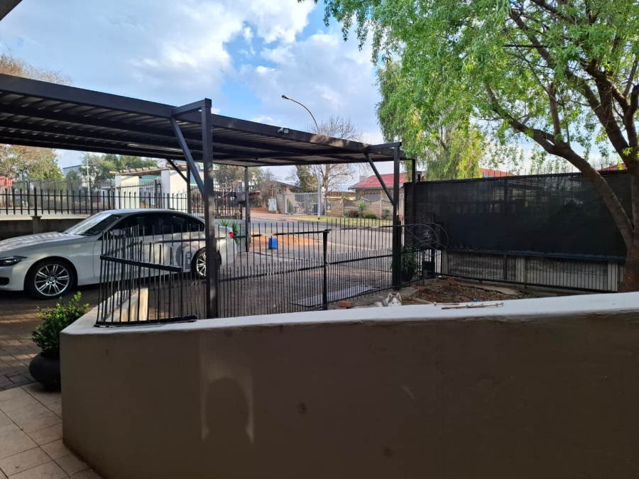 4 Bedroom Property for Sale in Uitsig Free State
